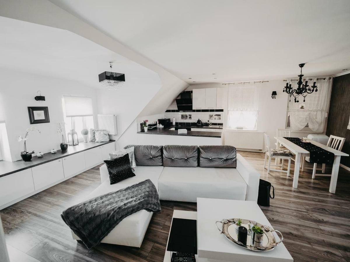 Pniewy  Apartament Rynek Pniewy מראה חיצוני תמונה