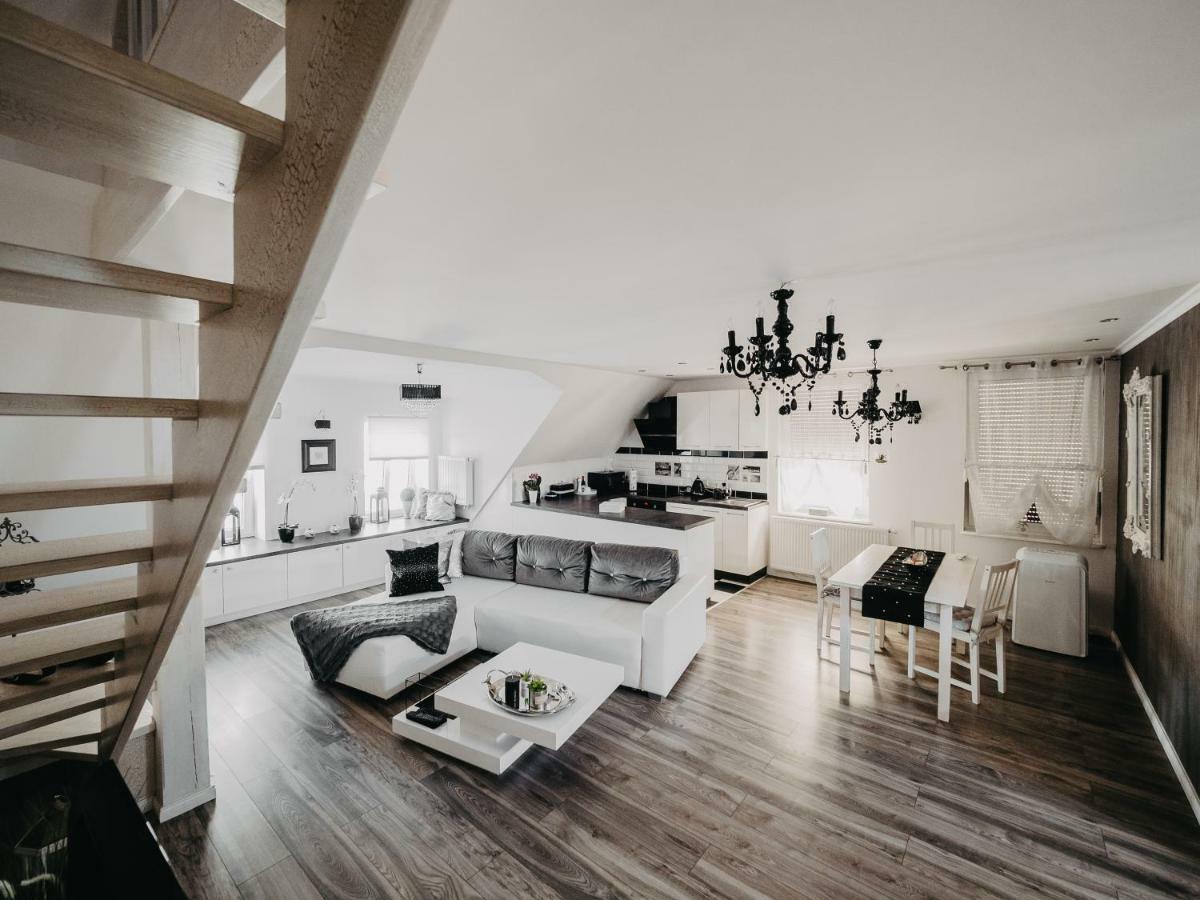 Pniewy  Apartament Rynek Pniewy מראה חיצוני תמונה
