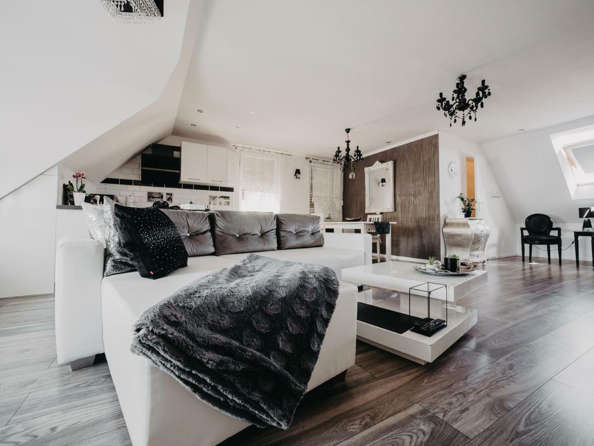 Pniewy  Apartament Rynek Pniewy מראה חיצוני תמונה