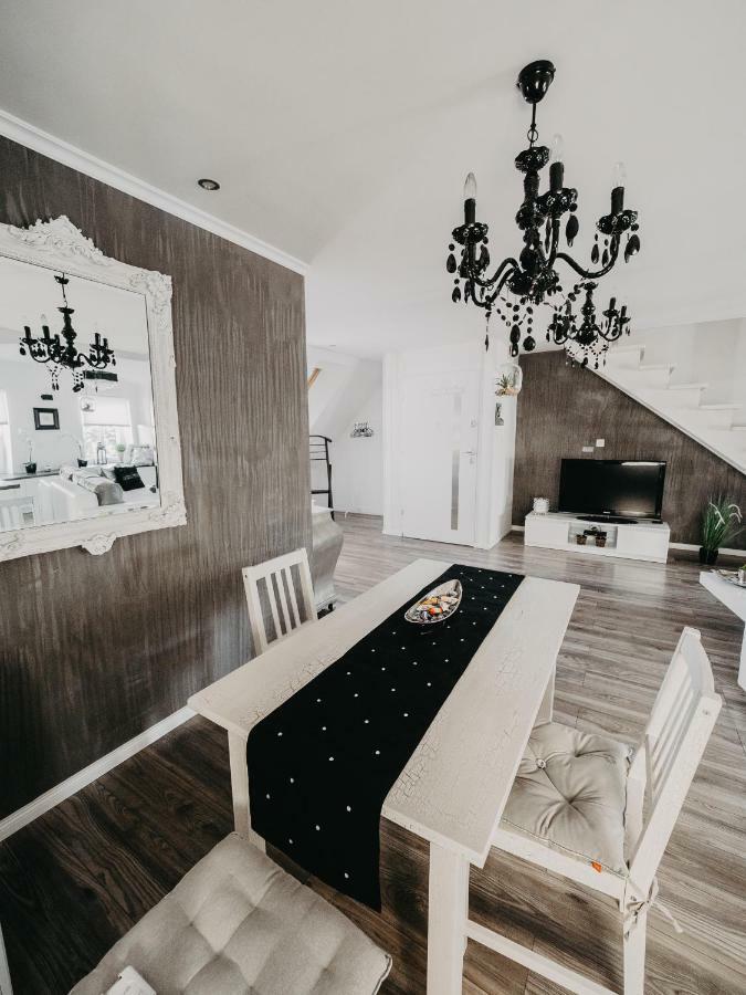 Pniewy  Apartament Rynek Pniewy מראה חיצוני תמונה